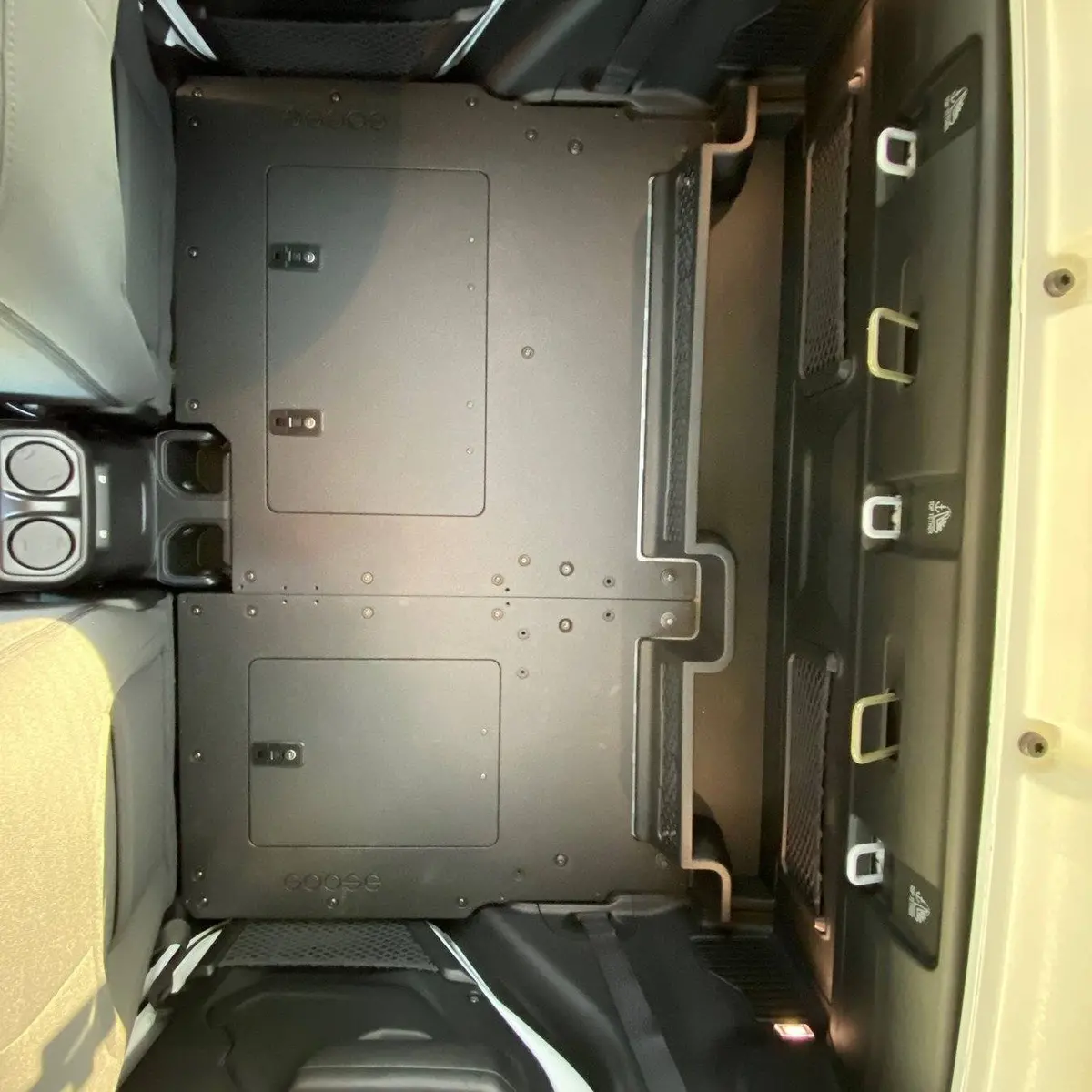'19-23 Jeep Jt 4 Door Goose Gear 2Nd Row Seat Delete Plate System 2