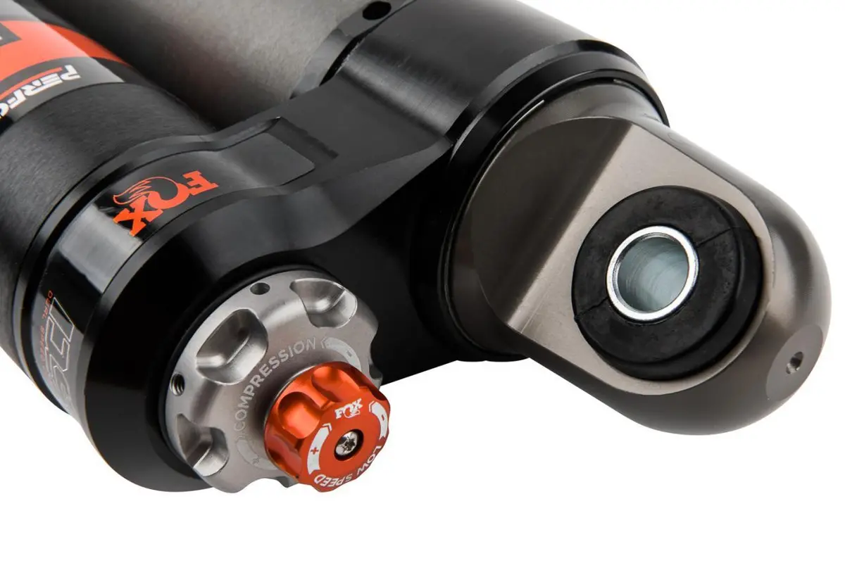 '20-23 Chevy/Gmc 2500/3500 Fox 2.5 Pb Performance Elite Series Rear Shocks 2