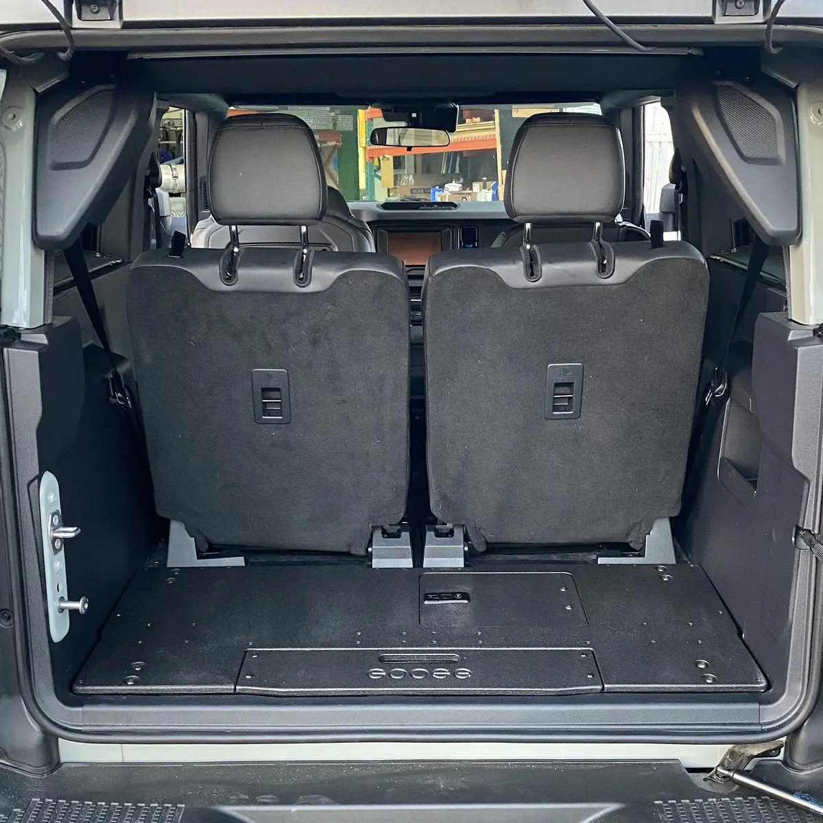 '21-Present Ford Bronco 2 Door Goose Gear Rear Plate System 2