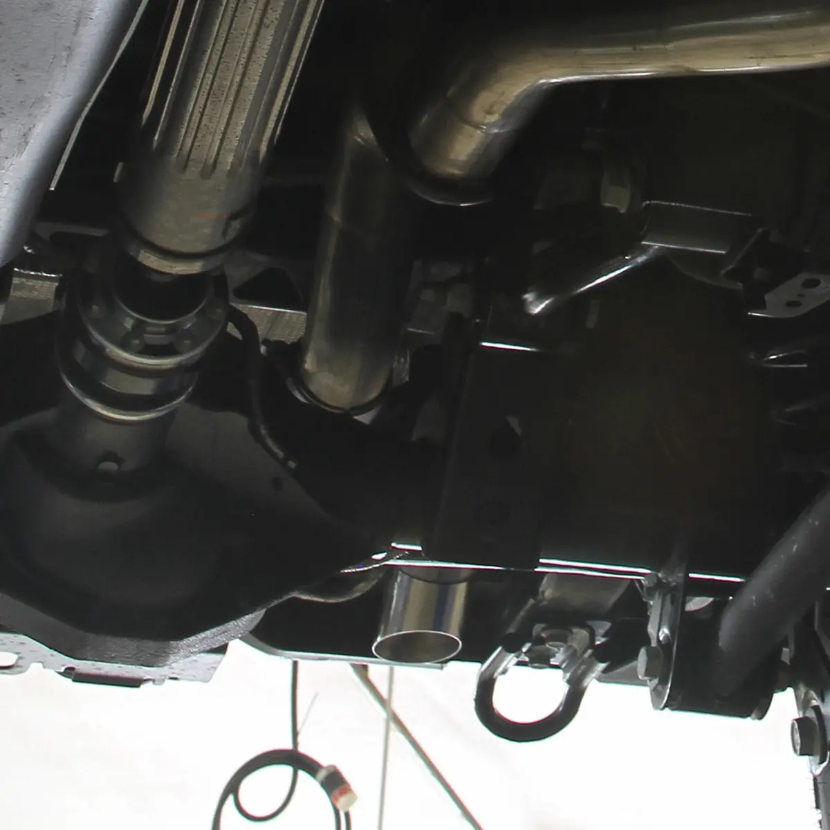 '21-23 Ford Bronco Flowmaster Outlaw Axle-Back High Clearance Exhaust 2