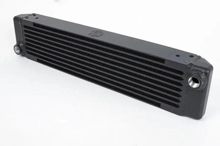 Universal Single-Pass Oil Cooler / Rsr Porsche / M22 X 1.5 / 22L X 4.75H X 2.16W 1