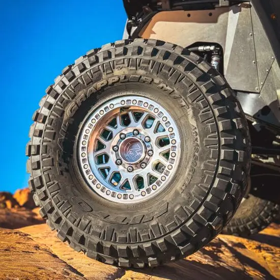 74Weld | Race Inspired 8 Lug Hub Cap 1