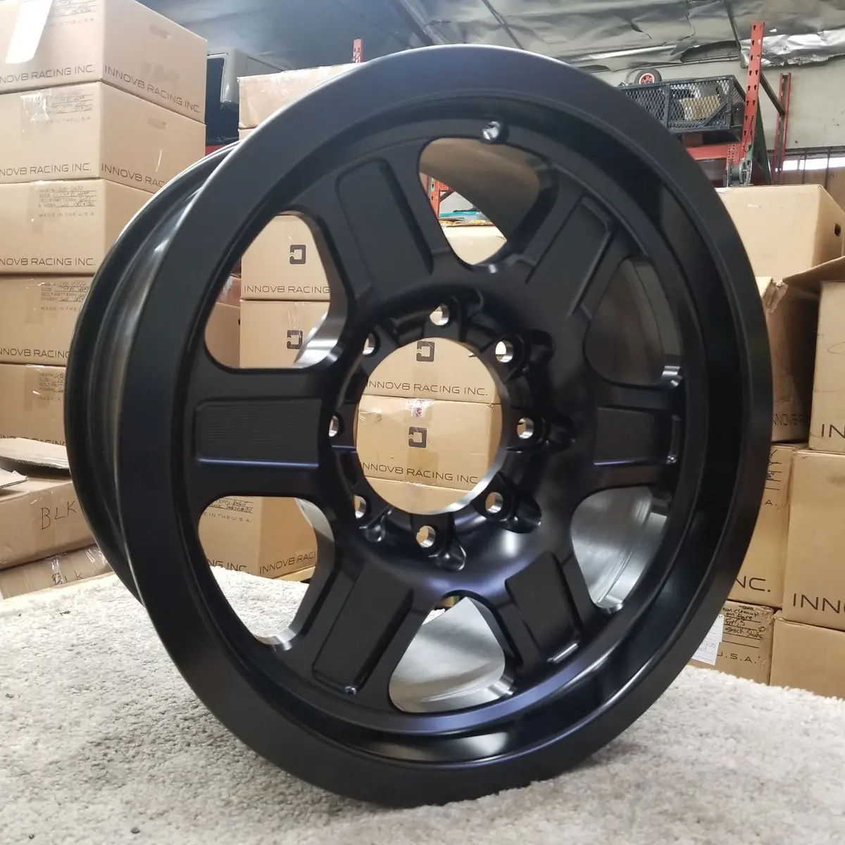 G400 Smooth Lip Wheel 17X8.5" 8 Lug 5