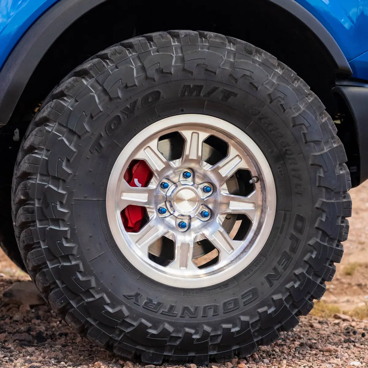 G500 Smooth Lip Wheel 17X8.5" 5 & 6 Lug 5