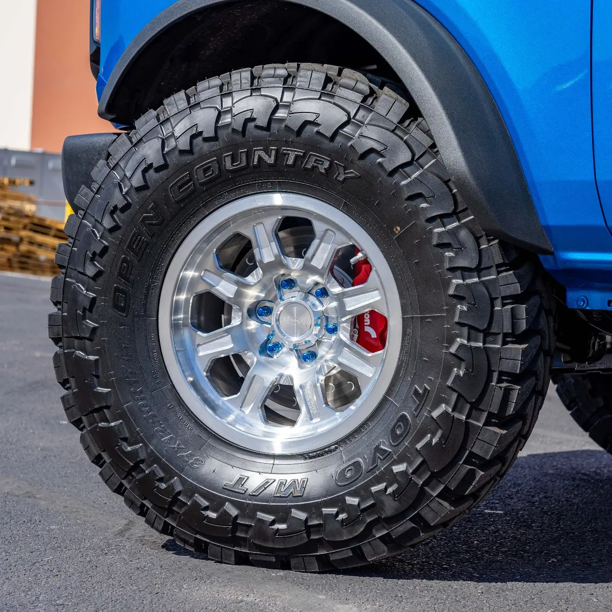 G500 Smooth Lip Wheel 18X9.0" 8 Lug 5