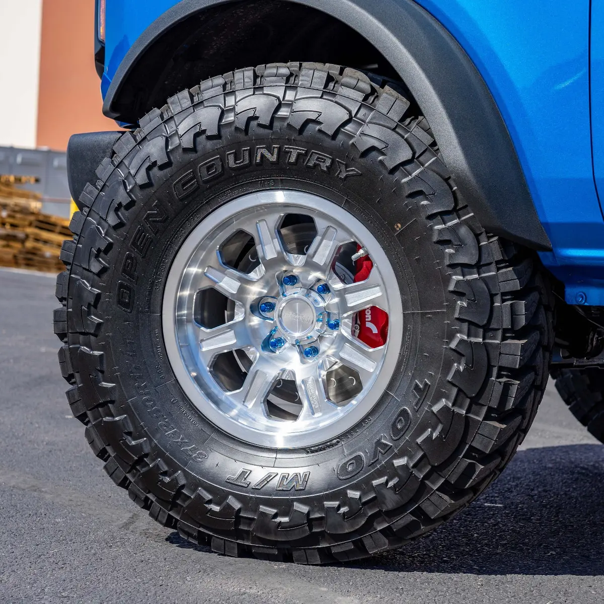 G500 Smooth Lip Wheel 18X9.0" 5 & 6 Lug 5