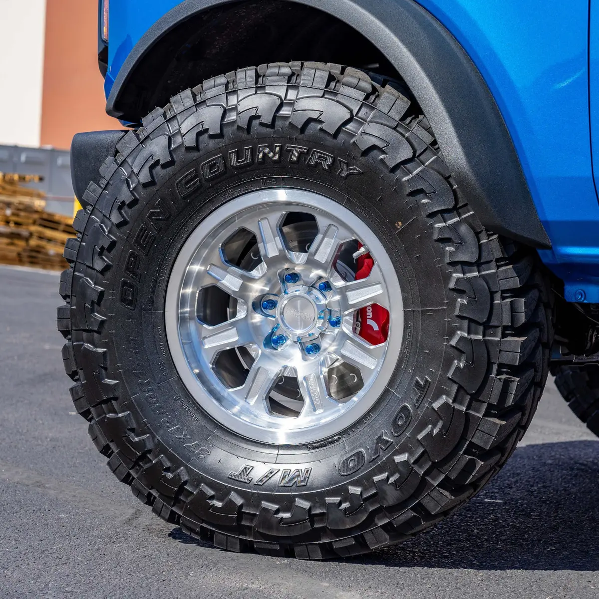G500 Smooth Lip Wheel 17X8.5" 8 Lug 2