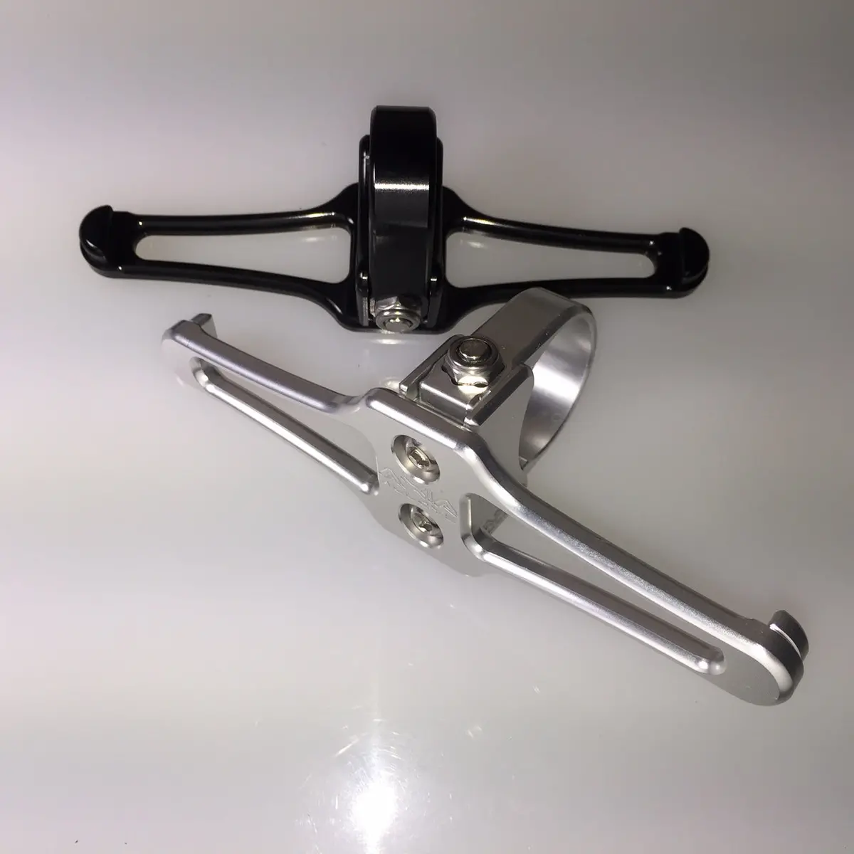 Headset / Goggle Hanger – Parallel To Bar 1