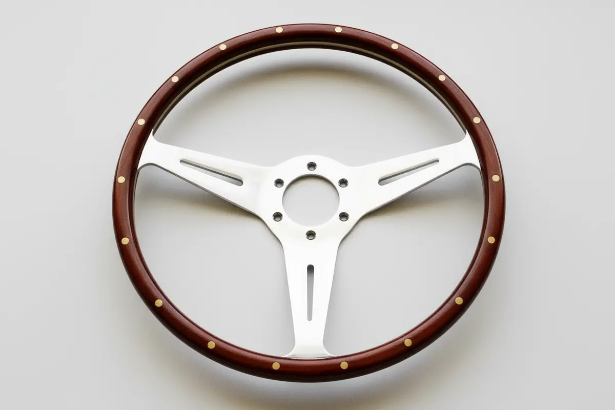 MOMO Mk3 Dished Steering Wheel with Classic Centre Cap - Image 10