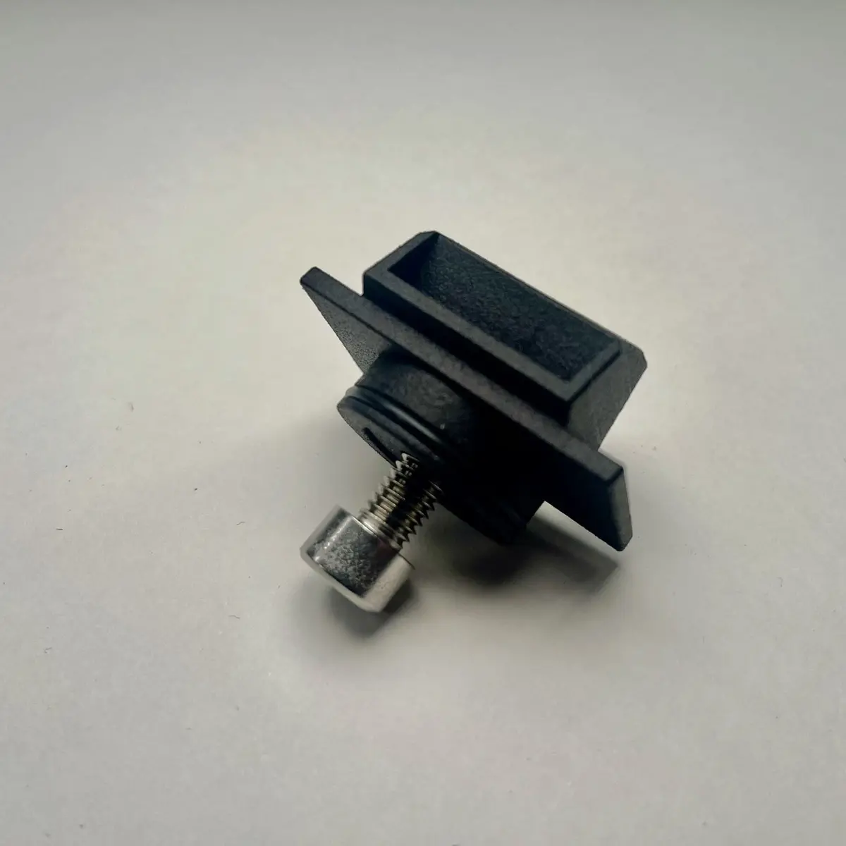 Lowrance Gps End Adapter For Device Mounting Arm 1