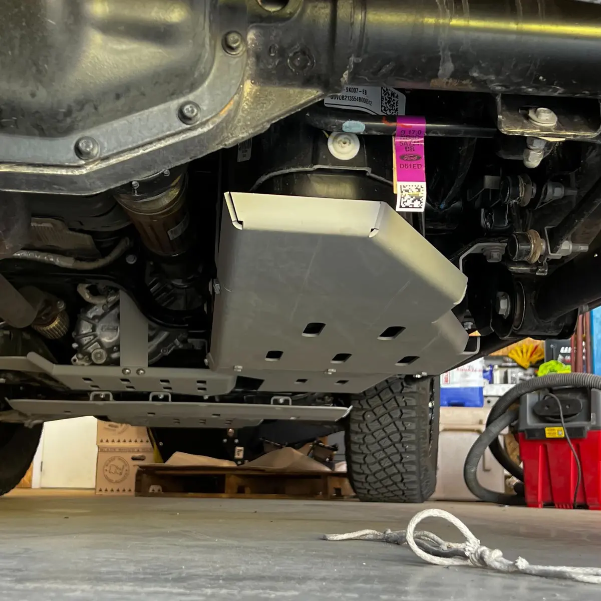 '22 Ford Bronco Cbi Off-Road Gas Skid Plate 1