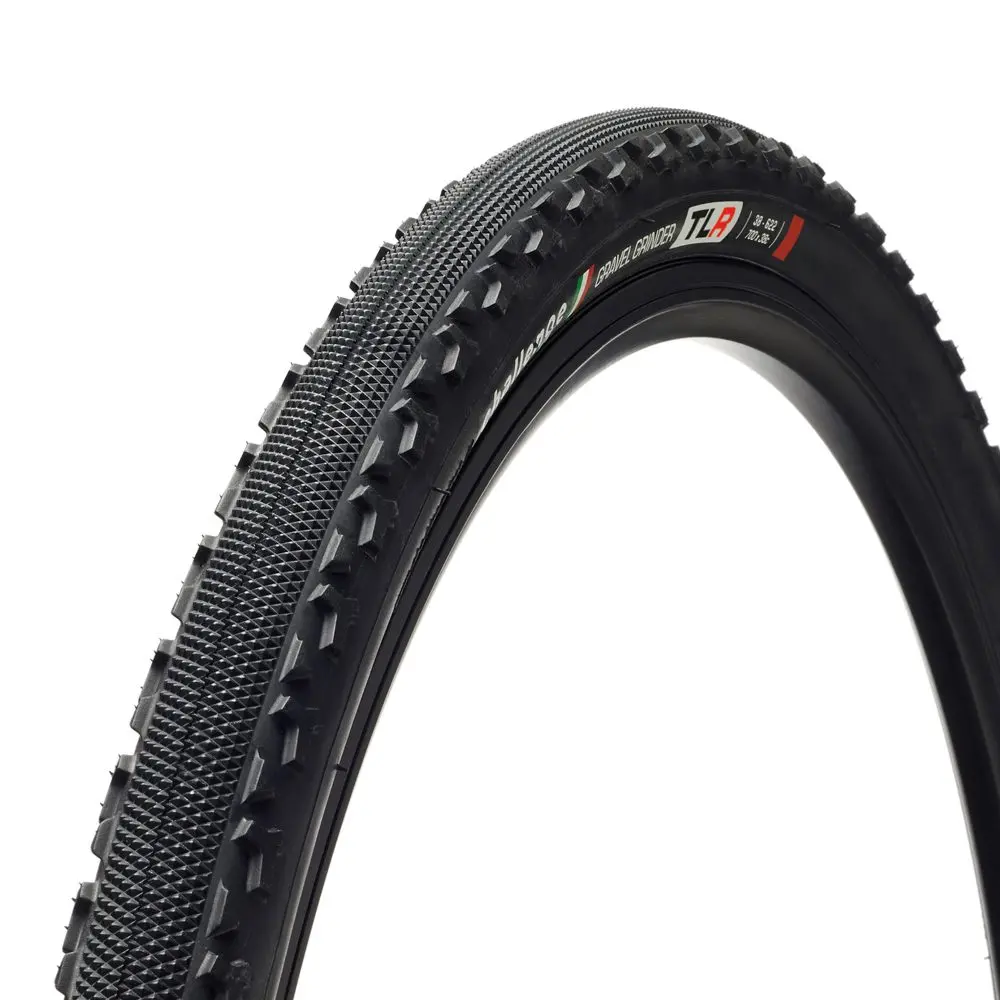 Challenge Gravel Grinder Tlr Adventure Tyre 700C X 38C (Black) 1