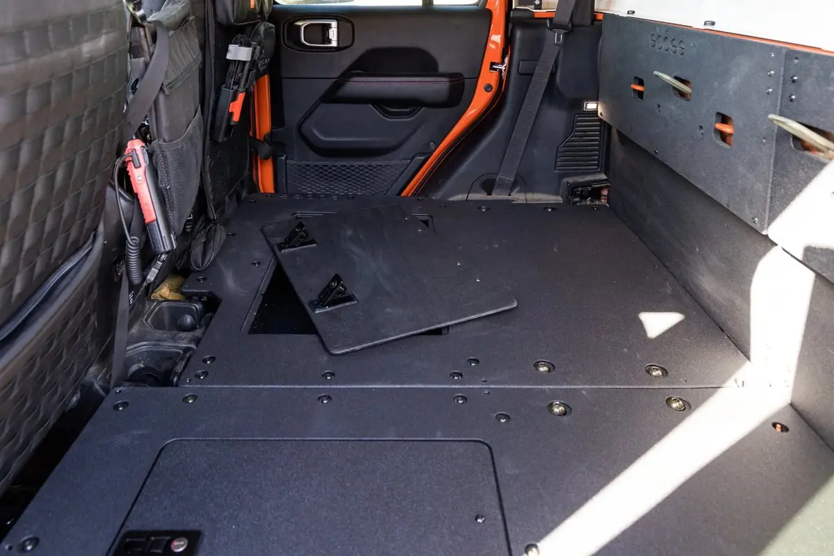 Jeep Gladiator 2019-Present Jt 4 Door - Second Row Seat Delete Plate System - Extended Platform 1