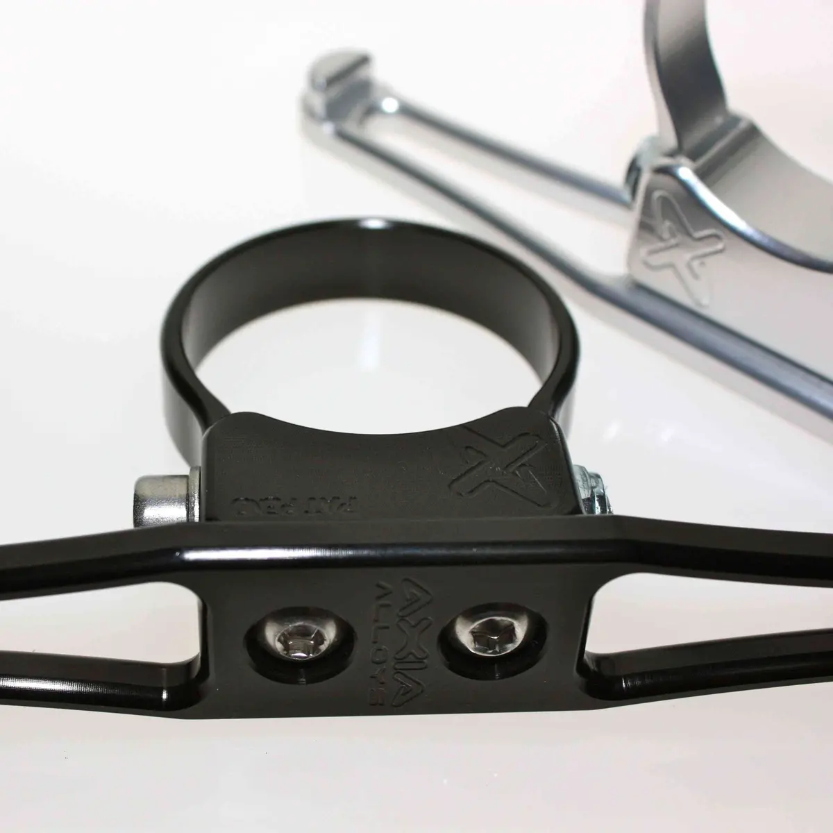 Headset / Goggle Hanger – Perpendicular To Bar 2